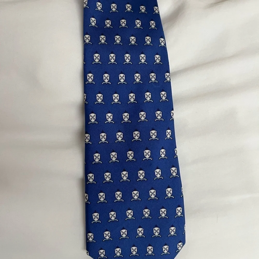 Vineyard Vines Silk Tie Blue Crest Print